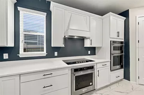 Kitchen - 12919 Willow Grove Dr, Riverview, FL 33579 photo 4 of 6
