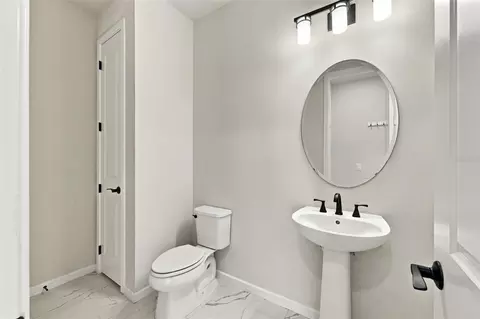 Bath - 12919 Willow Grove Dr, Riverview, FL 33579 photo 3 of 12