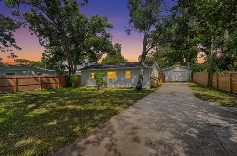 5025 72nd St N, Saint Petersburg, FL 33709