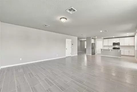 Living - 5291 Meredrew Ln, Saint Cloud, FL 34771 photo 2 of 3