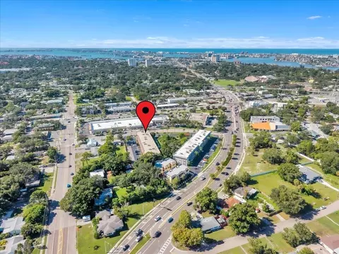 6645 1st Ave N #102, Saint Petersburg, FL 33710