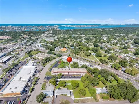 6645 1st Ave N #102, Saint Petersburg, FL 33710