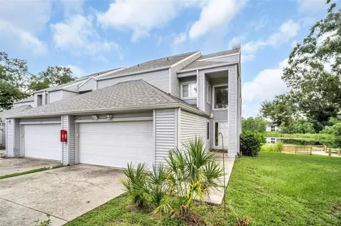 9723 Tiffany Oaks Ln #3B, Tampa, FL 33612