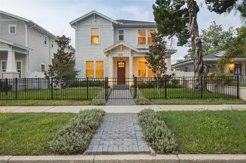 2525 Dartmouth Ave N, Saint Petersburg, FL 33713