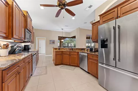 Kitchen - 8914 30th St E, Parrish, FL 34219 photo 1 of 6