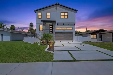 1809 Shore Acres Blvd NE, Saint Petersburg, FL 33703