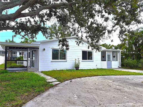 355 39th Ave, Saint Pete Beach, FL 33706