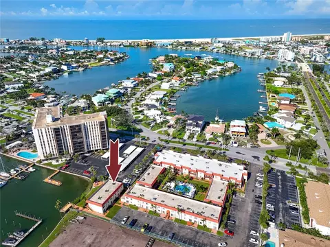 10379 Paradise Blvd #35, Treasure Island, FL 33706