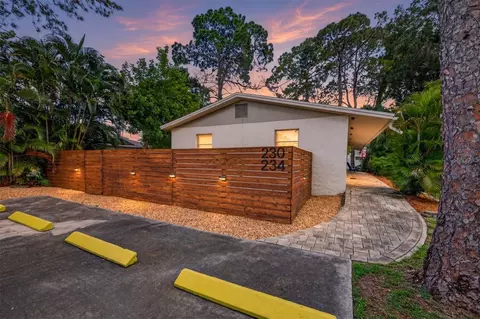 230 48th Ave N, Saint Petersburg, FL 33703