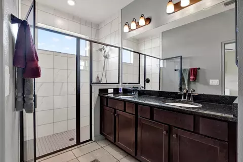 Bath - 1109 Old Windsor Way, Spring Hill, FL 34609 photo 1 of 2