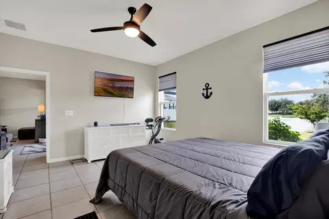 Bedroom - 1109 Old Windsor Way, Spring Hill, FL 34609 photo 3 of 7