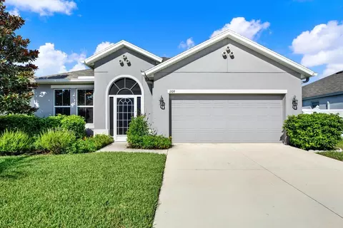 Exterior - 1109 Old Windsor Way, Spring Hill, FL 34609 photo 2 of 11
