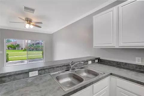 Kitchen - 12316 Healey Summit Ln, Riverview, FL 33579 photo 4 of 6
