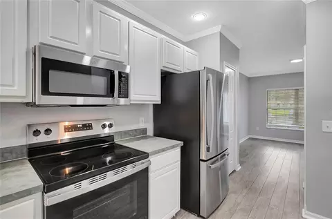 Kitchen - 12316 Healey Summit Ln, Riverview, FL 33579 photo 5 of 6