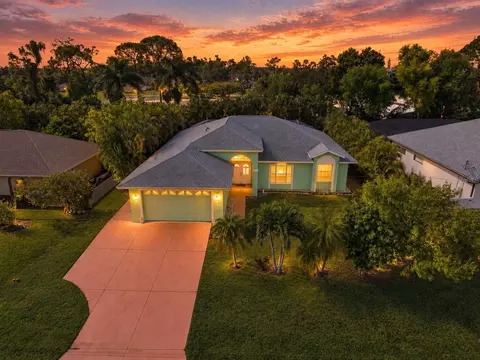 114 SE 8th St, Cape Coral, FL 33990
