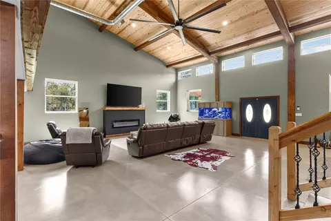 Living - 10225 Judy Rd, Dover, FL 33527 photo 3 of 4