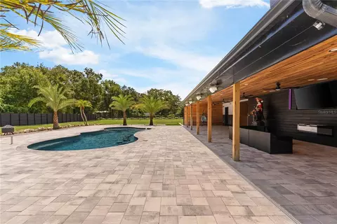 Exterior - 10225 Judy Rd, Dover, FL 33527 photo 6 of 10