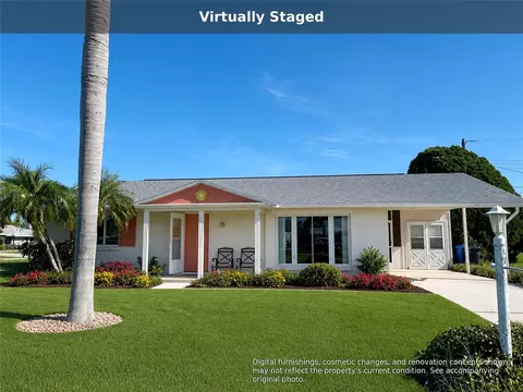 1515 Arrowhead Dr, Sun City Center, FL 33573