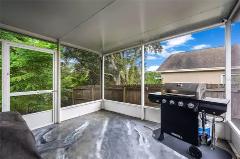 Exterior - 10511 Deepbrook Dr, Riverview, FL 33569 photo 4 of 9