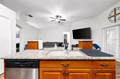 Kitchen - 10511 Deepbrook Dr, Riverview, FL 33569 photo 6 of 6