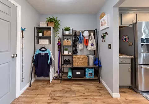 Entry Way - 337 Star Shell Dr, Apollo Beach, FL 33572 photo 2 of 2