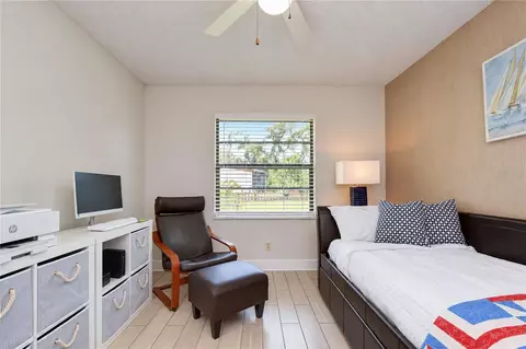 Bedroom - 503 Preakness Pl, Seffner, FL 33584 photo 5 of 6