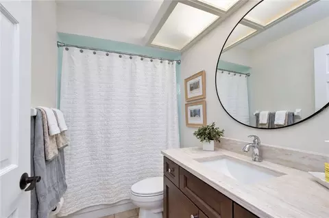 Bath - 503 Preakness Pl, Seffner, FL 33584 photo 5 of 5