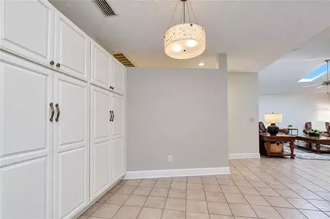 Entry Way - 503 Preakness Pl, Seffner, FL 33584 photo 3 of 4