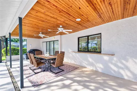Exterior - 503 Preakness Pl, Seffner, FL 33584 photo 4 of 21