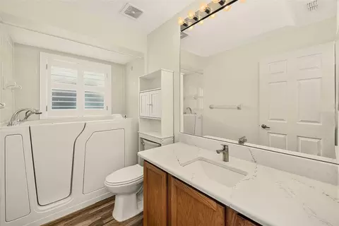 Bath - 11314 Shadow Moss Ct, Spring Hill, FL 34609 photo 1 of 3