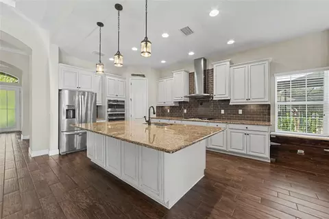 Kitchen - 5806 Shell Ridge Dr, Lithia, FL 33547 photo 2 of 4