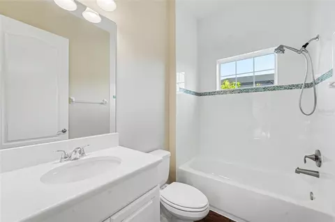 Bath - 5806 Shell Ridge Dr, Lithia, FL 33547 photo 5 of 5