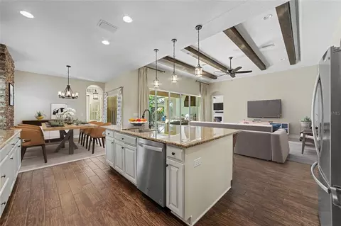 Kitchen - 5806 Shell Ridge Dr, Lithia, FL 33547 photo 3 of 4