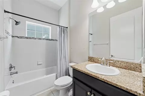 Bath - 5806 Shell Ridge Dr, Lithia, FL 33547 photo 4 of 5