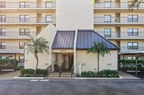 2900 Cove Cay Dr #4B, Clearwater, FL 33760