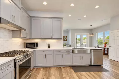 Kitchen - 11103 Great Neck Rd, Riverview, FL 33578 photo 4 of 4