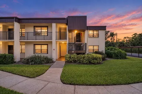 2400 Winding Creek Blvd #18-105, Clearwater, FL 33761