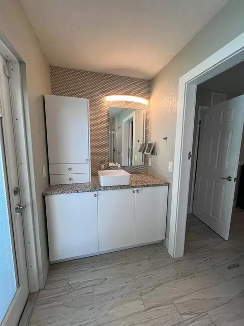 Bath - Undisclosed, Brandon, FL 33511 photo 1 of 3