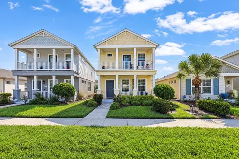Exterior - 3820 Shimmering Oaks Dr, Parrish, FL 34219 photo 1 of 12
