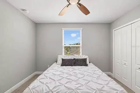 Bedroom - 3820 Shimmering Oaks Dr, Parrish, FL 34219 photo 5 of 6