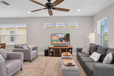 Living - 3820 Shimmering Oaks Dr, Parrish, FL 34219 photo 2 of 3