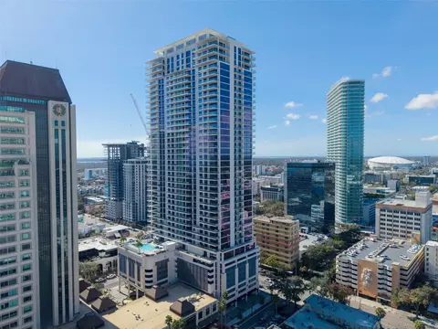 275 1st Ave S #3304, Saint Petersburg, FL 33701
