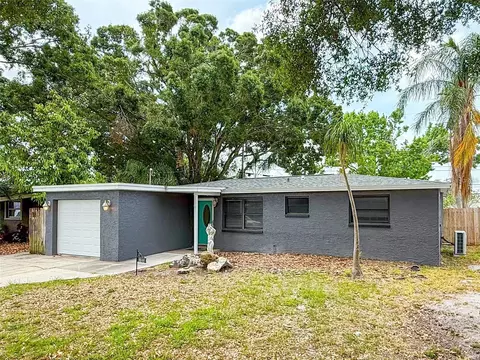 8648 78th Pl, Seminole, FL 33777