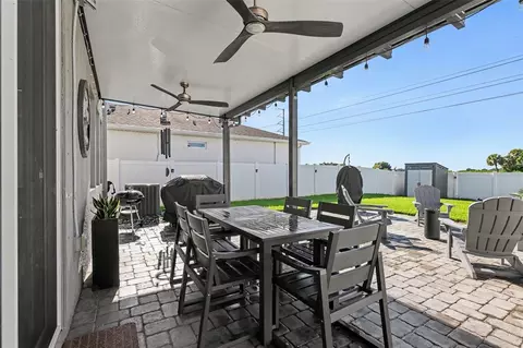 Exterior - 11861 Brighton Knoll Loop, Riverview, FL 33579 photo 3 of 6