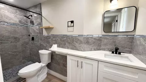 Bath - 1359 Tyler Ave, Spring Hill, FL 34606 photo 3 of 3