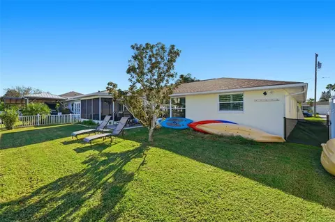 Exterior - 13614 Evelane Dr, Hudson, FL 34667 photo 7 of 8