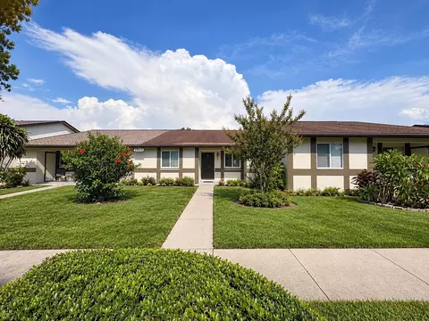2900 Grovewood Blvd E #C, Palm Harbor, FL 34683