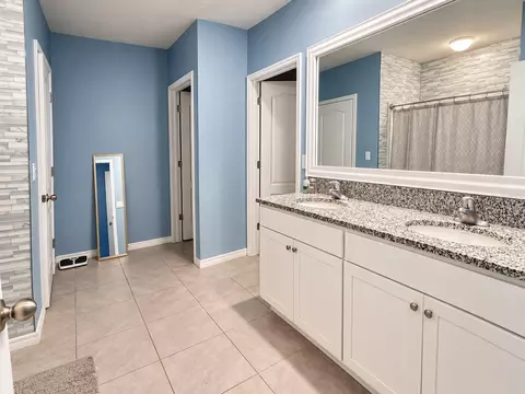 Bath - 175 Sunset Point Dr, Ormond Beach, FL 32174 photo 1 of 2