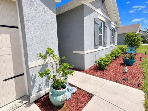 Exterior - 175 Sunset Point Dr, Ormond Beach, FL 32174 photo 3 of 5