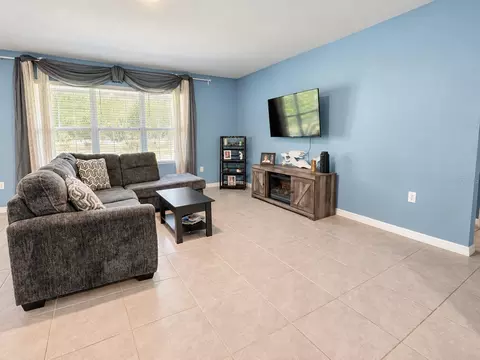 Living - 175 Sunset Point Dr, Ormond Beach, FL 32174 photo 1 of 1